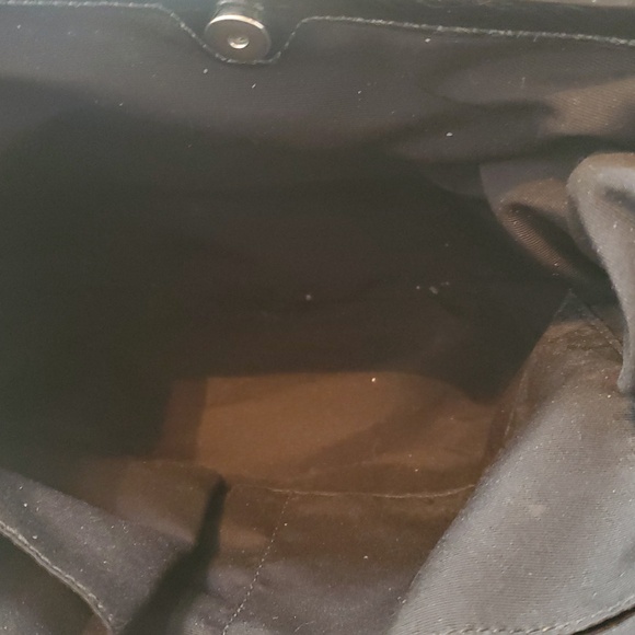 Coach Black And Gray Kisslock handbag. - Picture 8 of 12